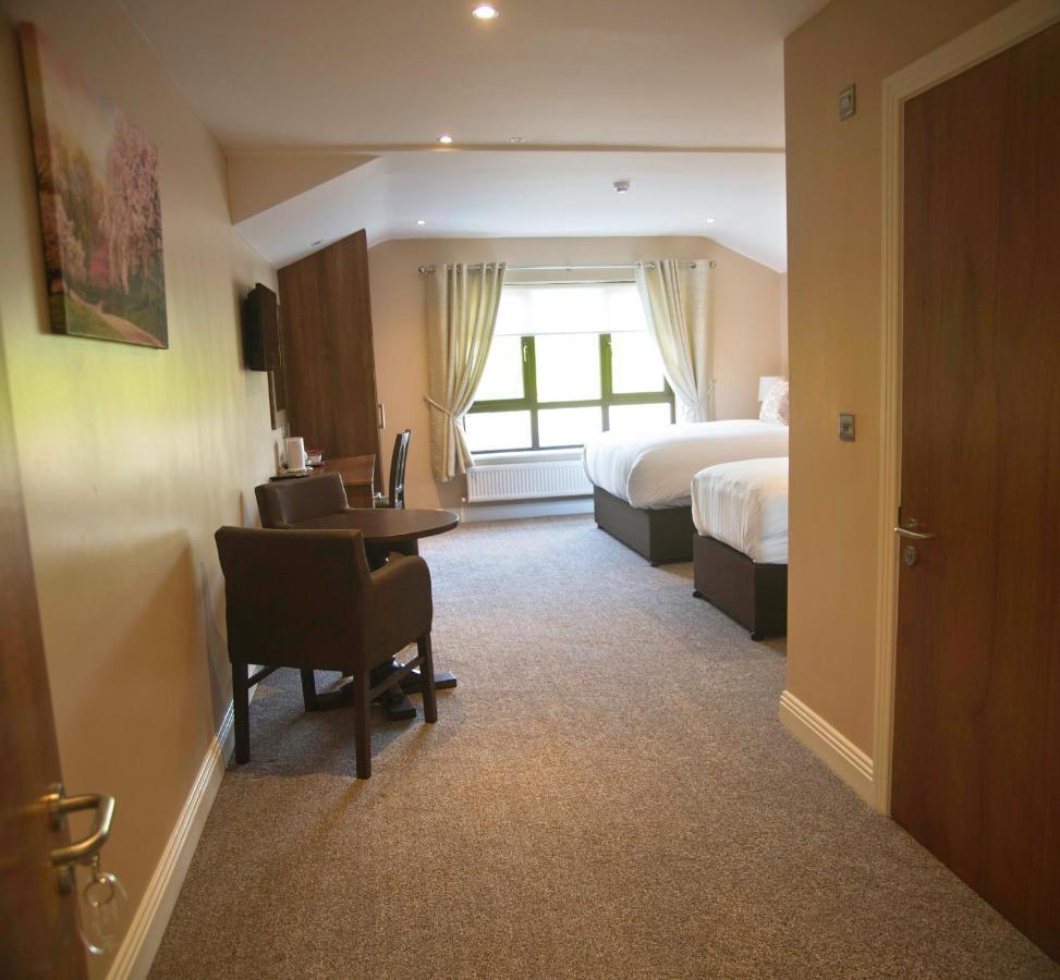 Hillview House Hotel Lusk Kültér fotó