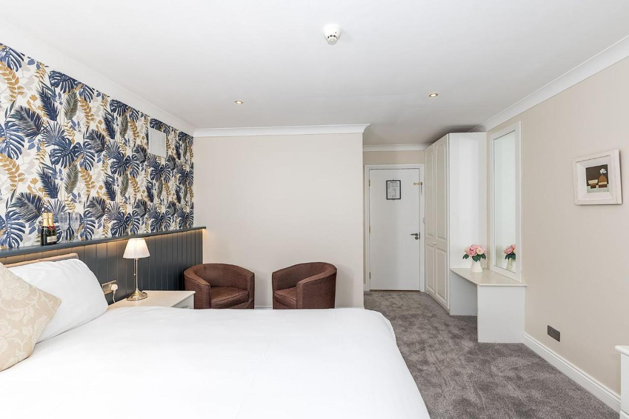 Hillview House Hotel Lusk Kültér fotó