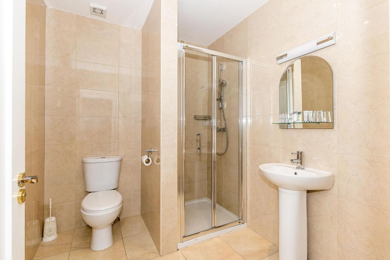 Hillview House Hotel Lusk Kültér fotó
