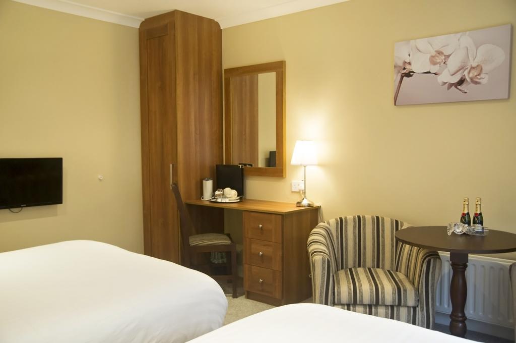 Hillview House Hotel Lusk Kültér fotó