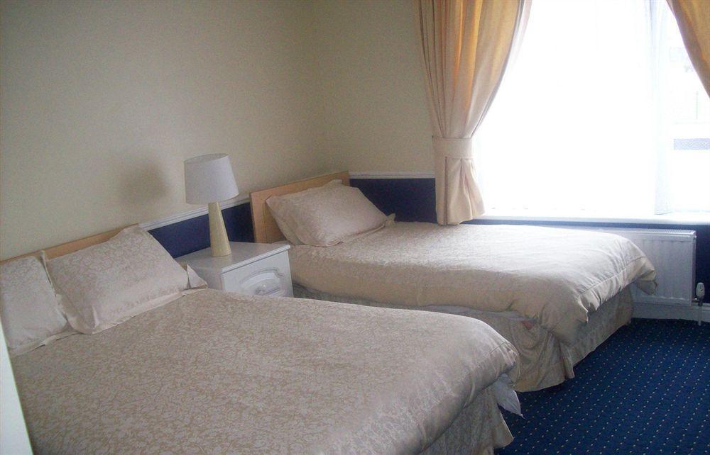 Hillview House Hotel Lusk Kültér fotó